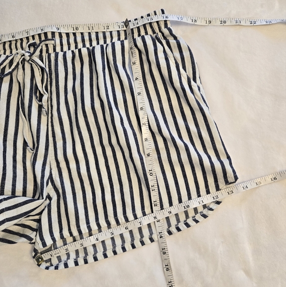 Universal Thread Cotton Striped Blue & White Boho Chic Shorts Large - Picture 4 of 5